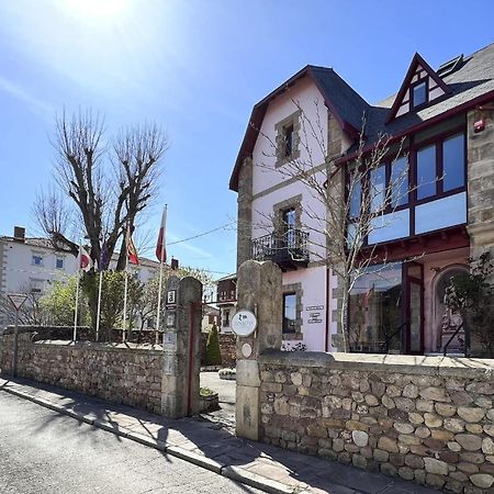 Posada Villa Rosa 레이노사 외부 사진