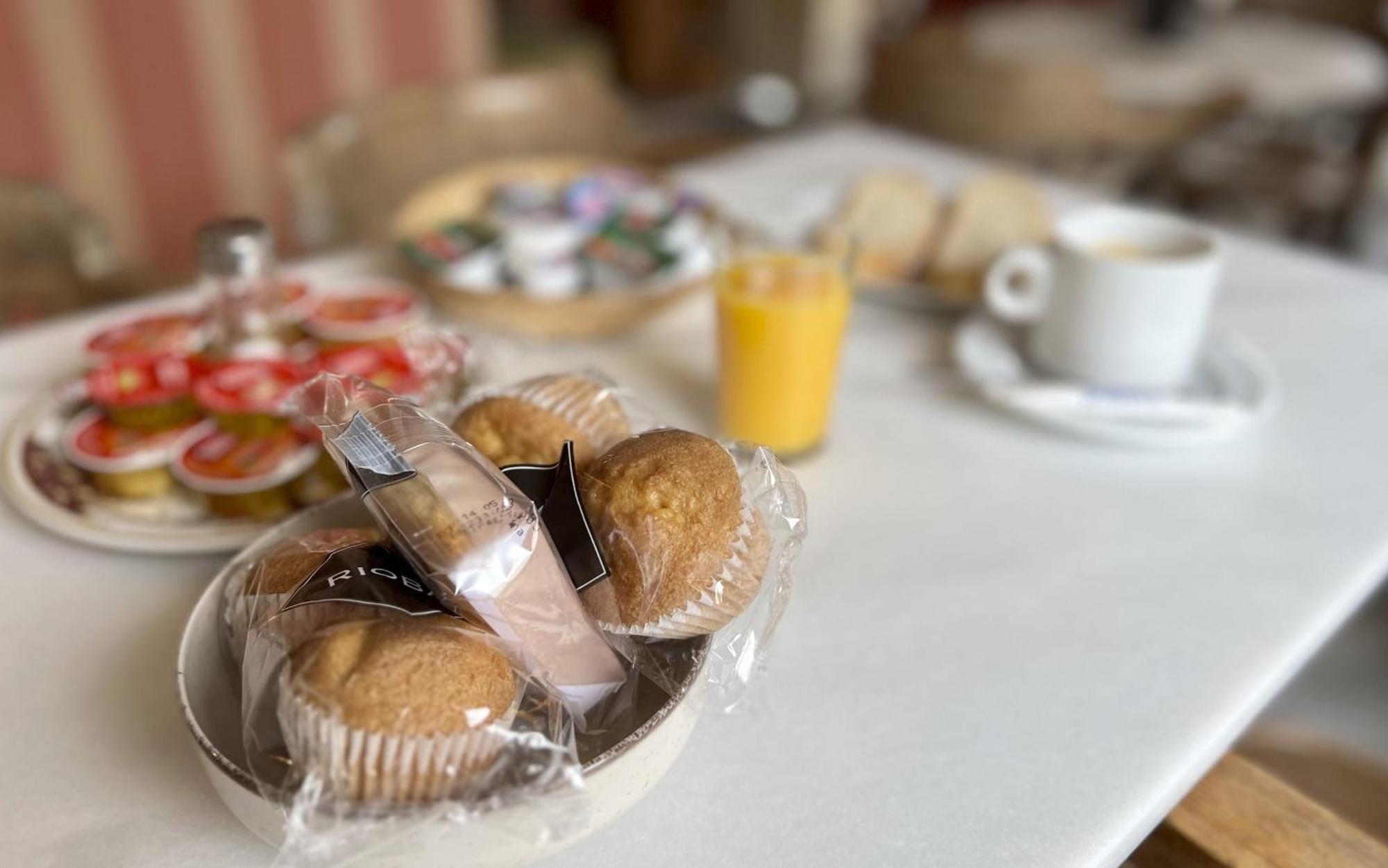 Posada Villa Rosa 레이노사 외부 사진